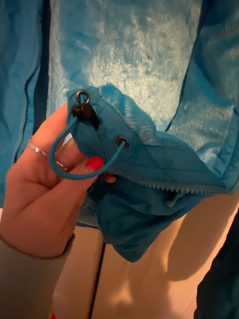 The North Face Women's Aqua Blue Hooded Shell Jacket - Picture 3 of 4